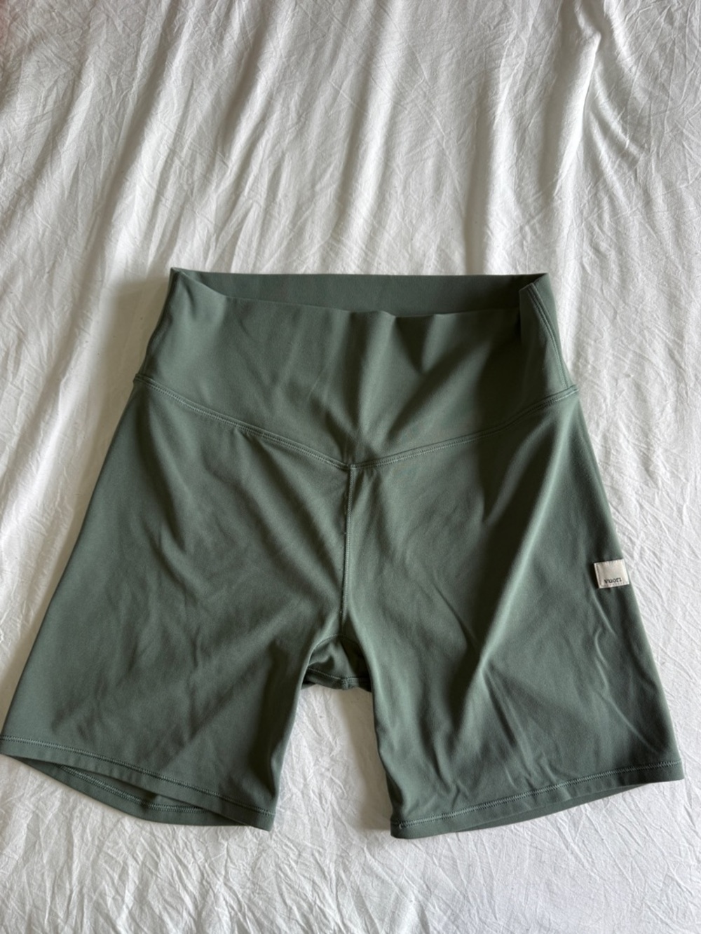 Vuori AllTheForm short